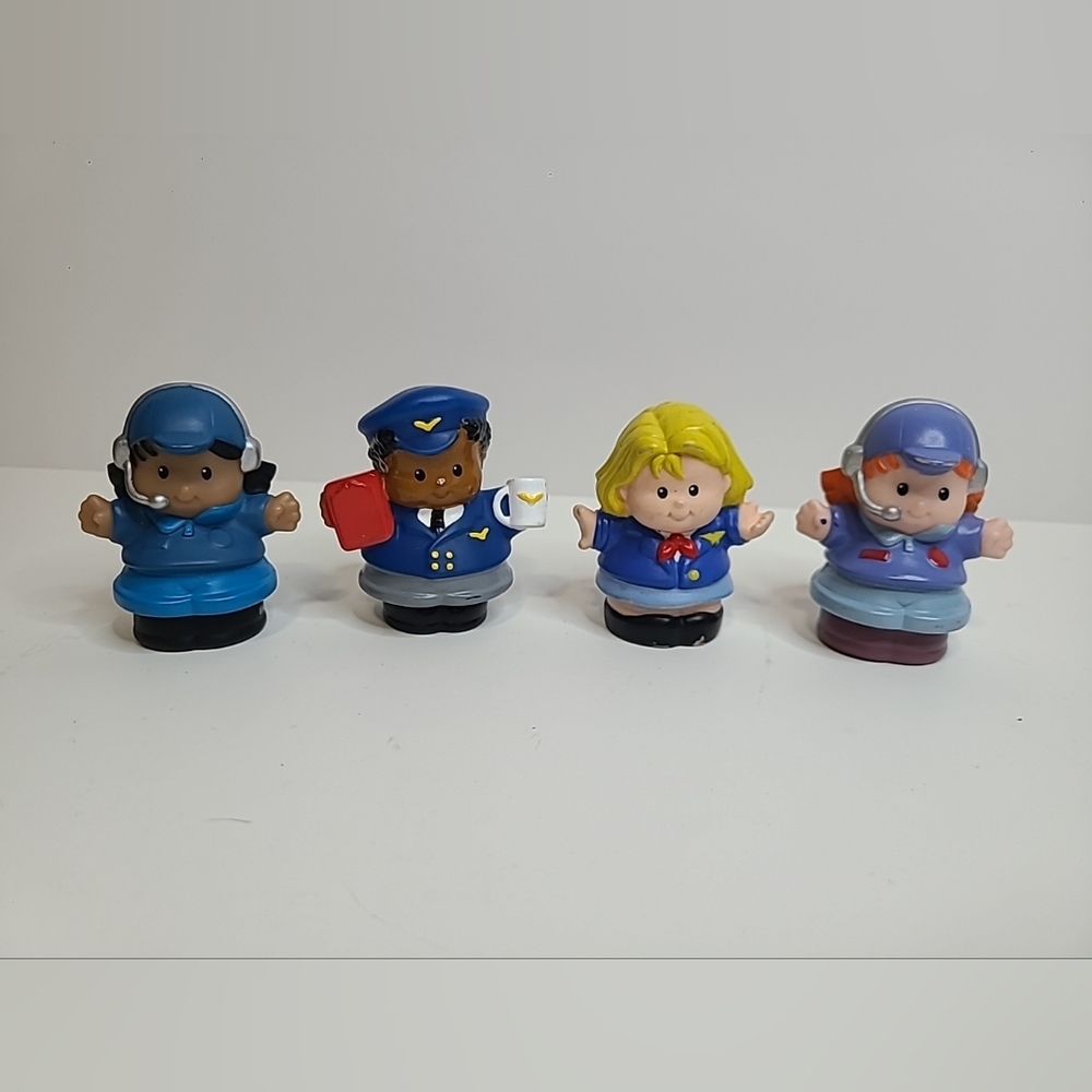Fisher Price Little People Airport Airplane Helicopter Pilot Figures Lot of 4 - Picture 1 of 2